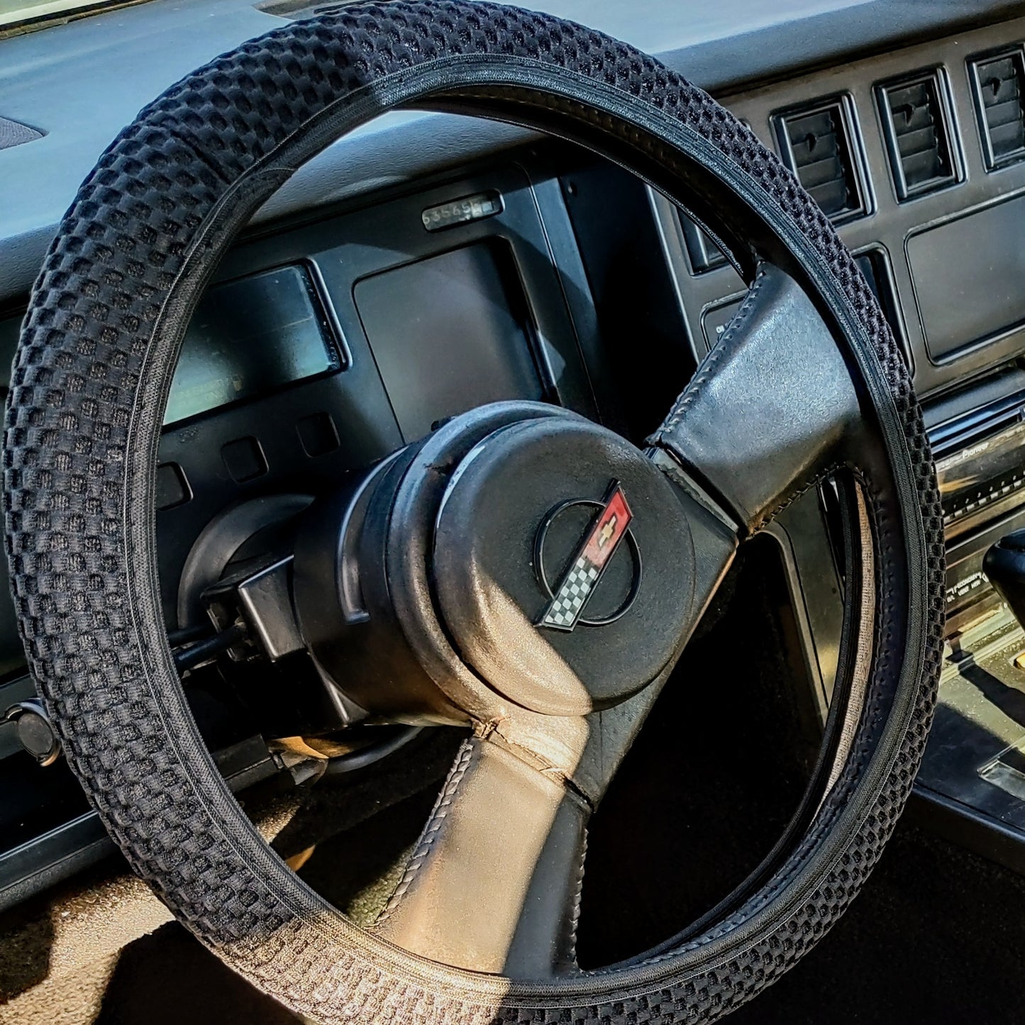 Universal Fit Black Mesh Non Slip Steering Wheel Cover For Cars Trucks SUV's